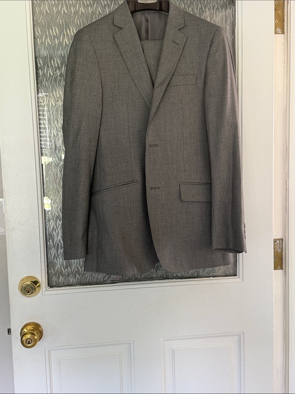 Tailored Men's Gray Two-Button Suit Jacket